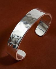Old Newbury Crafters Sterling Small 12mm Bangle