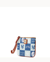 MLB Yankees Stadium Wristlet